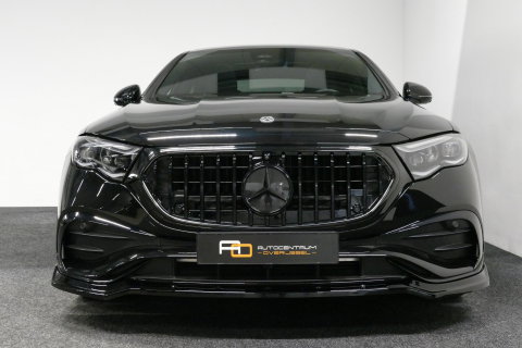 Mercedes-Benz E-Klasse 300 e AMG Line / E53 AMG Edition1 look / E53 AMG Diffuser / Panamericana Grille / Panoramadak / Burmester Surround Sound 4D / Elektr. verstelbare voorstoelen + memory / Digital Light (Laser) / Ambienteverlichting / HUD / Rondomzichtcamera / Apple Carplay 