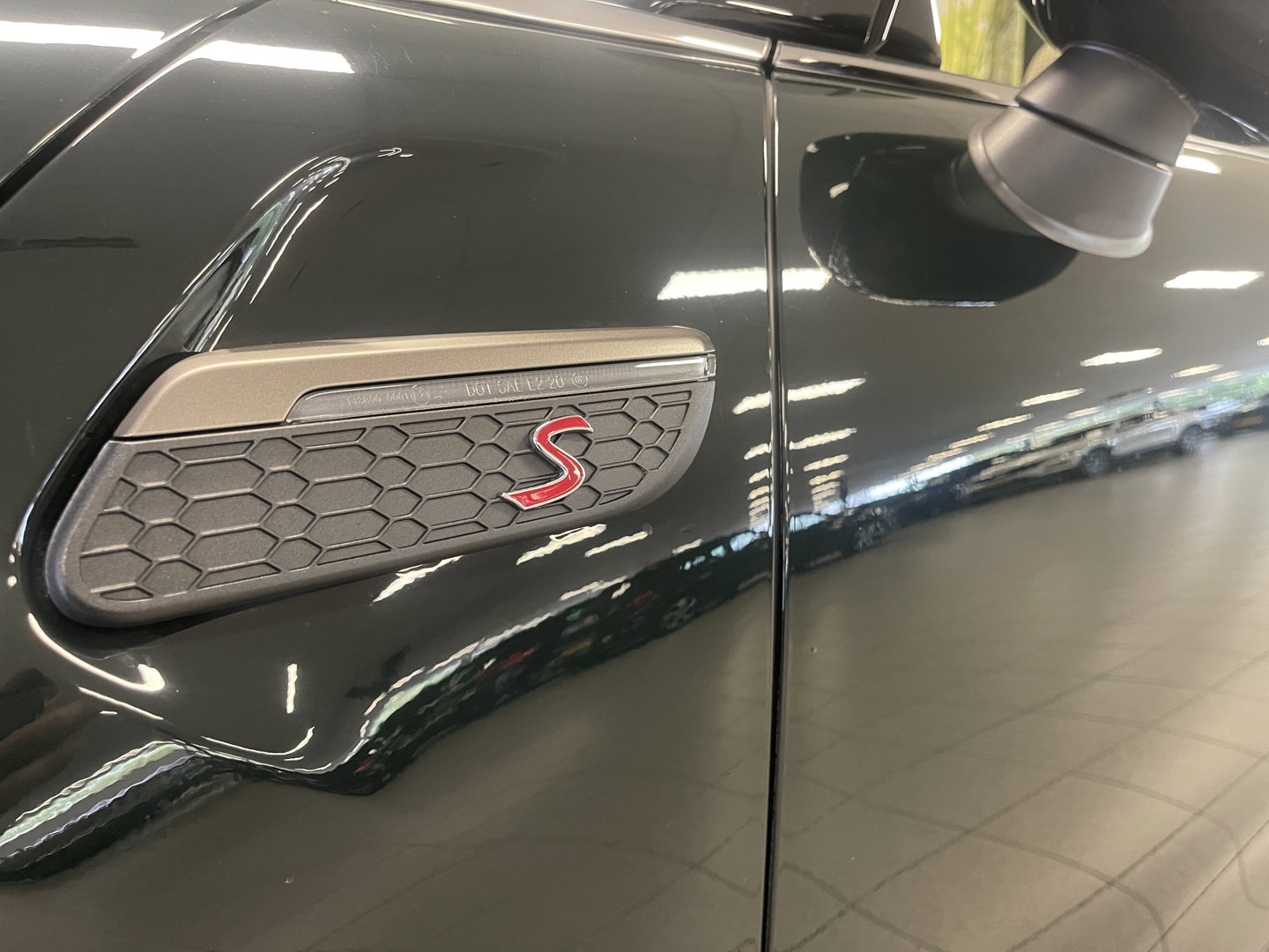 MINI Cabrio 2.0 Cooper S Rockingham GT Resolute Edition | Apple Carplay | LED | Sfeerverlichting | Keyless | DAB+ | Cruise Control |