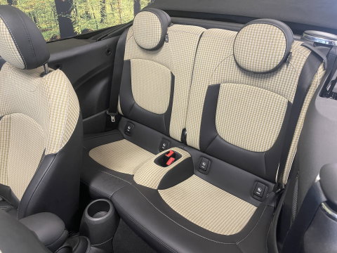 MINI Cabrio 2.0 Cooper S Rockingham GT Resolute Edition | Apple Carplay | LED | Sfeerverlichting | Keyless | DAB+ | Cruise Control |