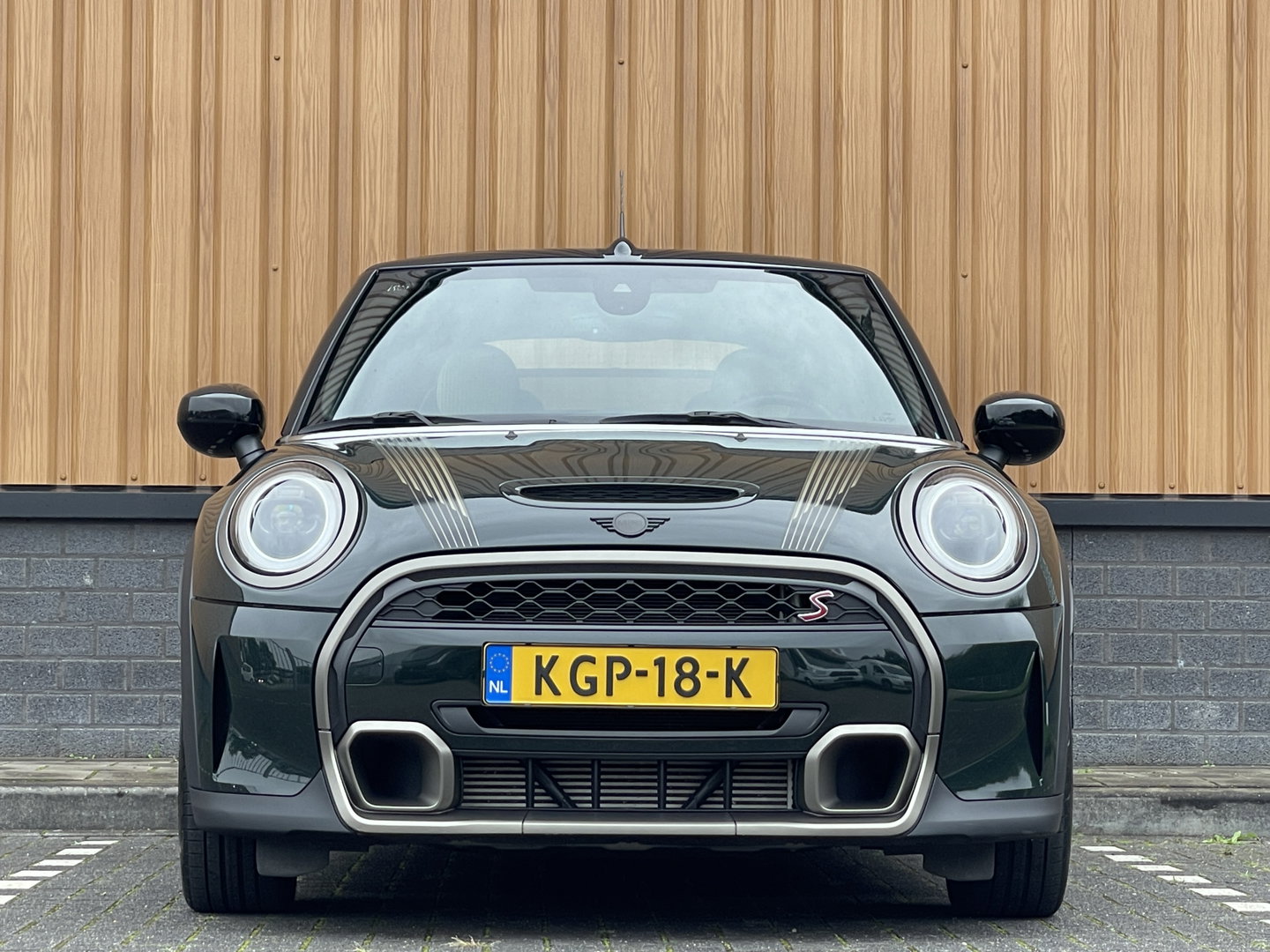 MINI Cabrio 2.0 Cooper S Rockingham GT Resolute Edition | Apple Carplay | LED | Sfeerverlichting | Keyless | DAB+ | Cruise Control |