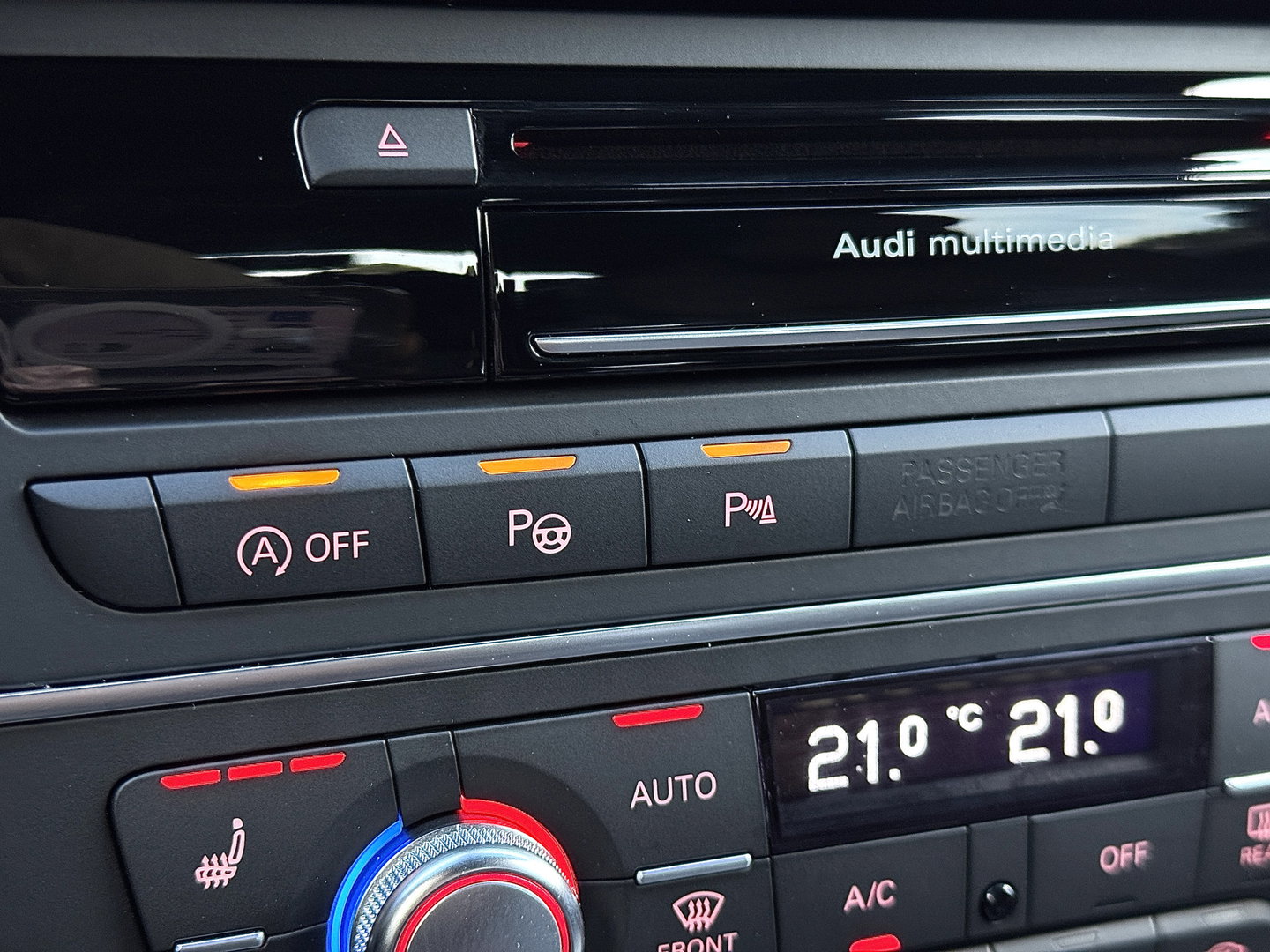 Audi A6 Avant 4.0 TFSI RS 6 quattro Pro Line Plus | Milltek | Keramisch | B&O Advanced | Dynamic Plus | Head-Up Display | Nightvision | Panoramadak | 360° Camera | Softclose | Leder | Keyless | DAB |