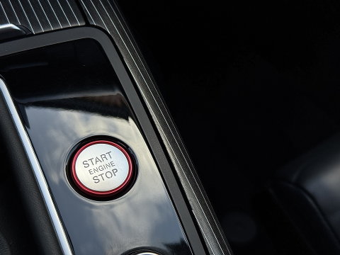 Audi A6 Avant 4.0 TFSI RS 6 quattro Pro Line Plus | Milltek | Keramisch | B&O Advanced | Dynamic Plus | Head-Up Display | Nightvision | Panoramadak | 360° Camera | Softclose | Leder | Keyless | DAB |
