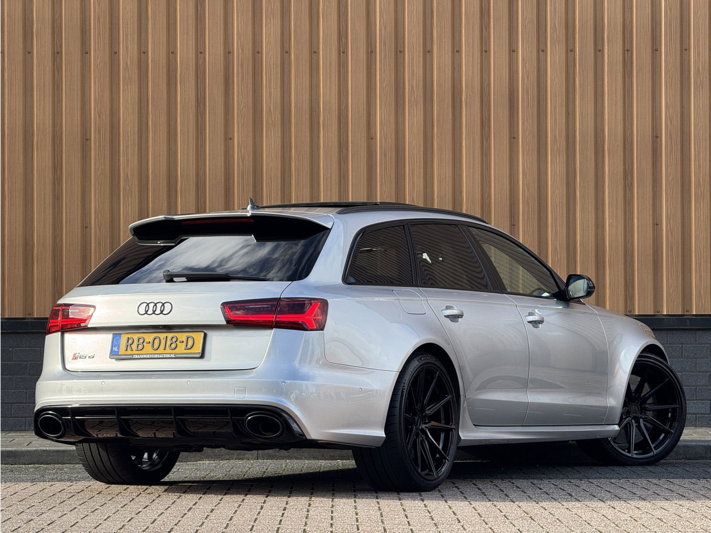 Audi A6 Avant 4.0 TFSI RS 6 quattro Pro Line Plus | Milltek | Keramisch | B&O Advanced | Dynamic Plus | Head-Up Display | Nightvision | Panoramadak | 360° Camera | Softclose | Leder | Keyless | DAB |