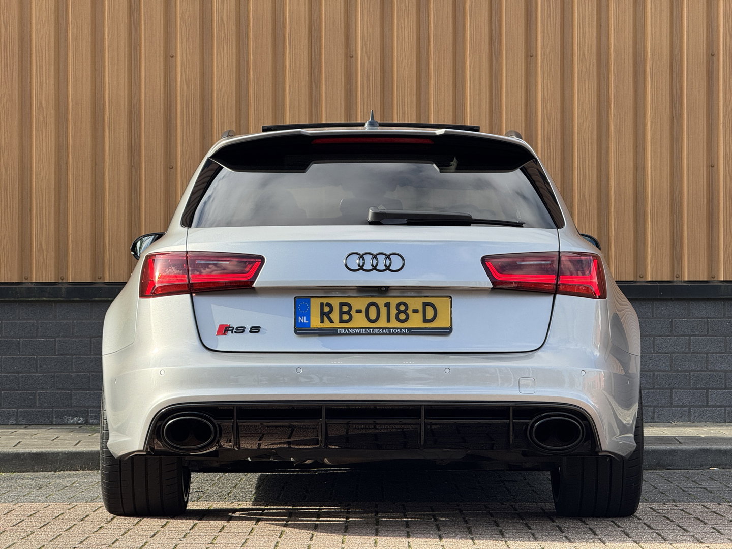 Audi A6 Avant 4.0 TFSI RS 6 quattro Pro Line Plus | Milltek | Keramisch | B&O Advanced | Dynamic Plus | Head-Up Display | Nightvision | Panoramadak | 360° Camera | Softclose | Leder | Keyless | DAB |