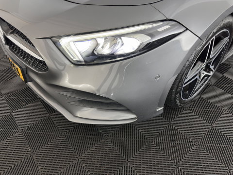 Mercedes-Benz A-Klasse 200 Business Solution AMG (INCL.BTW) Aut. *PANO | LEATHER-MICROFIBRE | FULL-LED | HEATED-SPORTSEATS | DIGI-COCKPIT | DAB+ | NAVI-FULLMAP | CAMERA | PRIVACYGLASS | SHIFTPADDLES | 18''ALU*
