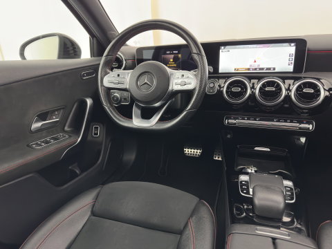 Mercedes-Benz A-Klasse 200 Business Solution AMG (INCL.BTW) Aut. *PANO | LEATHER-MICROFIBRE | FULL-LED | HEATED-SPORTSEATS | DIGI-COCKPIT | DAB+ | NAVI-FULLMAP | CAMERA | PRIVACYGLASS | SHIFTPADDLES | 18''ALU*