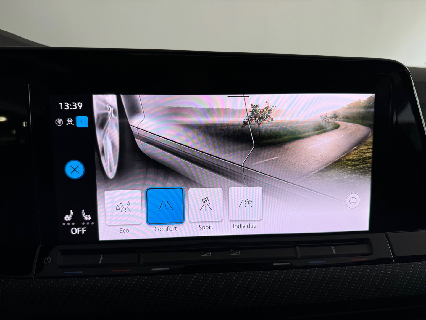 Volkswagen Golf 1.5 eTSI R-Line Pano|Sfeer|Camera|CarPlay