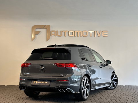 Volkswagen Golf 1.5 eTSI R-Line Pano|Sfeer|Camera|CarPlay