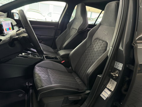 Volkswagen Golf 1.5 eTSI R-Line Pano|Sfeer|Camera|CarPlay
