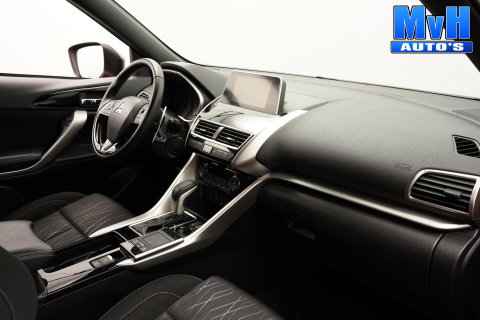 Mitsubishi Eclipse Cross 1.5 DI-T Black Edition|360°CAM|TREKH