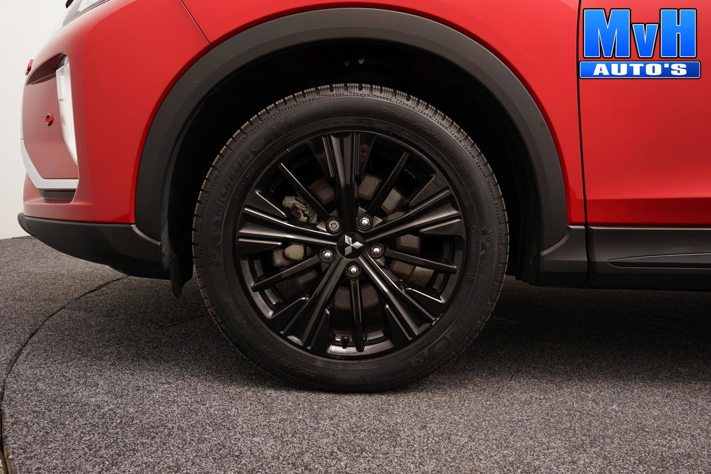Mitsubishi Eclipse Cross 1.5 DI-T Black Edition|360°CAM|TREKH