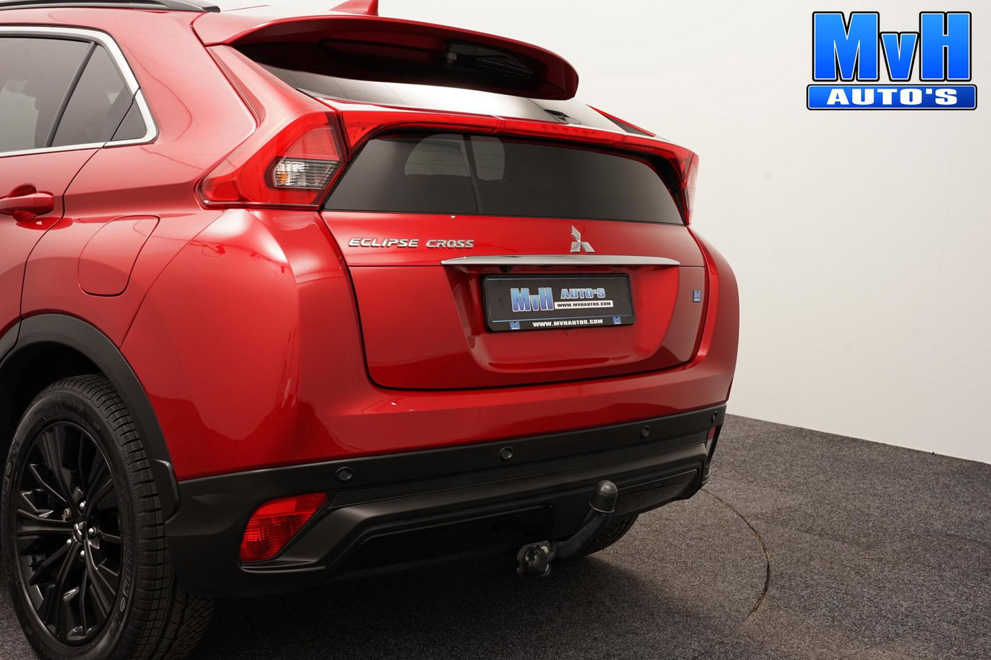 Mitsubishi Eclipse Cross 1.5 DI-T Black Edition|360°CAM|TREKH