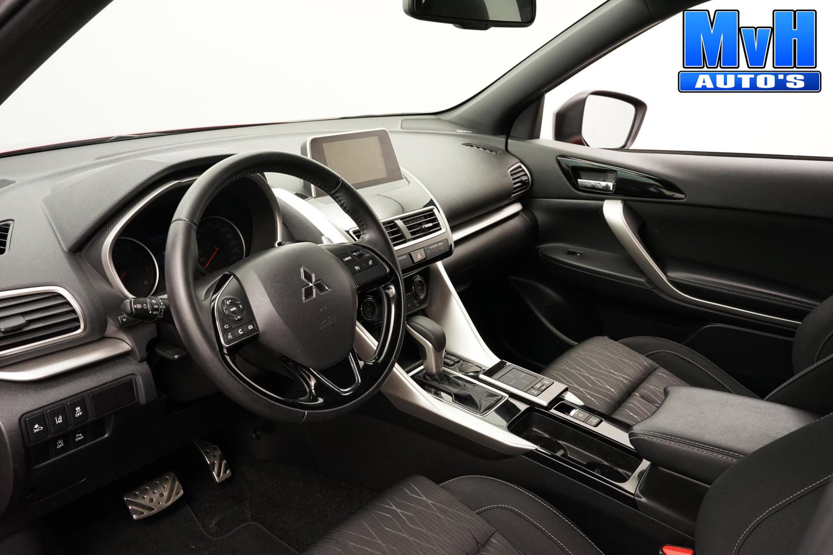 Mitsubishi Eclipse Cross 1.5 DI-T Black Edition|360°CAM|TREKH