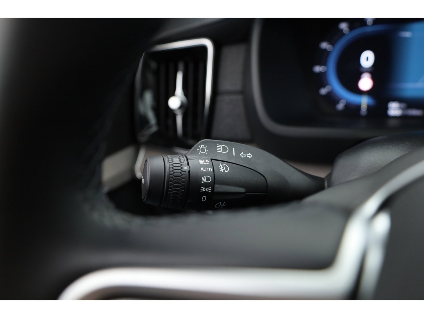 Volvo XC90 2.0 T8 Plug-in hybrid AWD Ultra Bright | Pano | MY26 | 360 Cam | Trekhaak | Stoelvent. | H&K Audio | HUD |