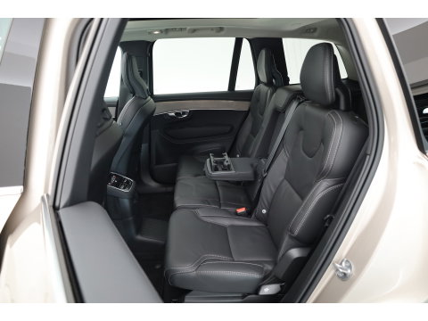 Volvo XC90 2.0 T8 Plug-in hybrid AWD Ultra Bright | Pano | MY26 | 360 Cam | Trekhaak | Stoelvent. | H&K Audio | HUD |