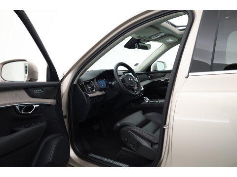 Volvo XC90 2.0 T8 Plug-in hybrid AWD Ultra Bright | Pano | MY26 | 360 Cam | Trekhaak | Stoelvent. | H&K Audio | HUD |