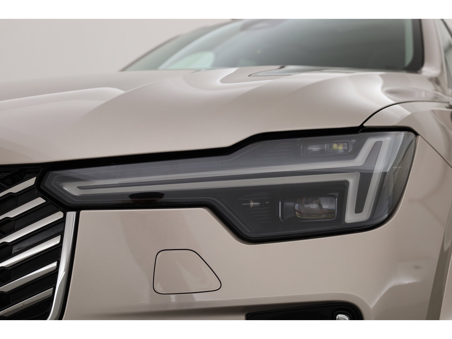 Volvo XC90 2.0 T8 Plug-in hybrid AWD Ultra Bright | Pano | MY26 | 360 Cam | Trekhaak | Stoelvent. | H&K Audio | HUD |