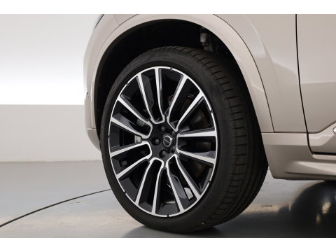 Volvo XC90 2.0 T8 Plug-in hybrid AWD Ultra Bright | Pano | MY26 | 360 Cam | Trekhaak | Stoelvent. | H&K Audio | HUD |