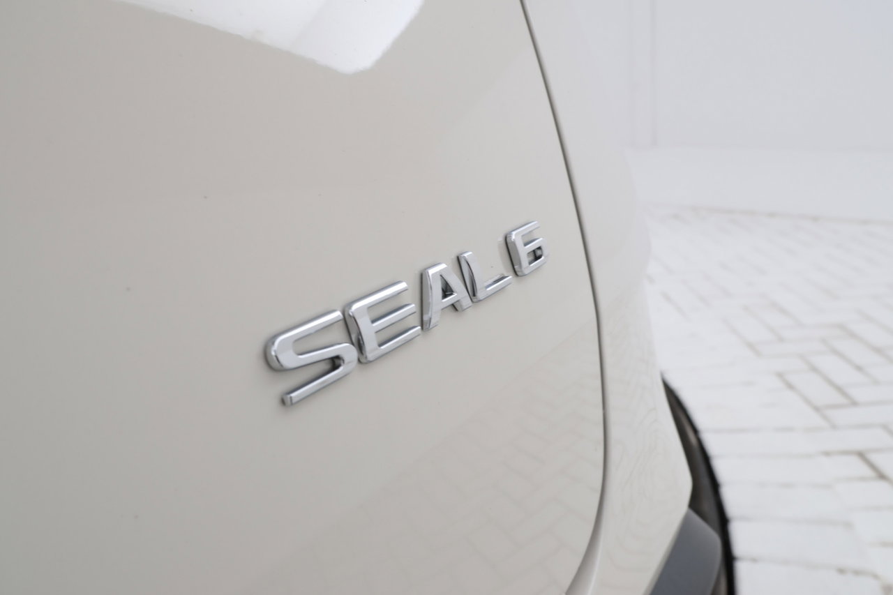 BYD SEAL