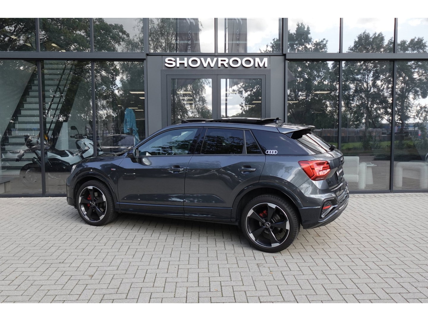 Audi Q2 35 TFSI S 2X S-LINE Edition PANO KEYLESS MATRIX