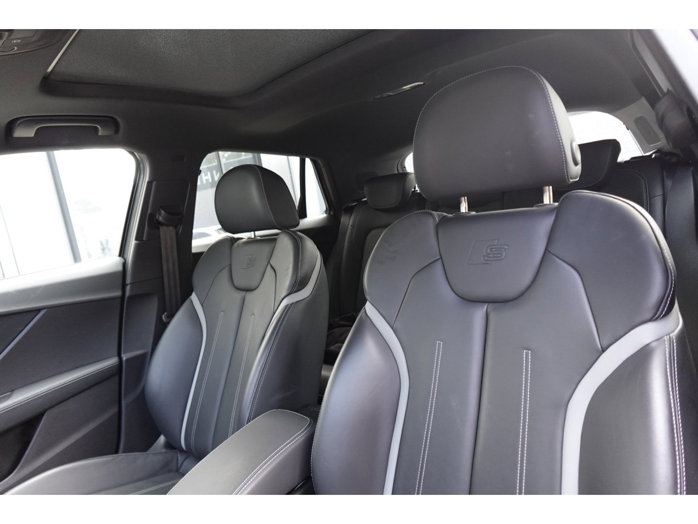 Audi Q2 35 TFSI S 2X S-LINE Edition PANO KEYLESS MATRIX