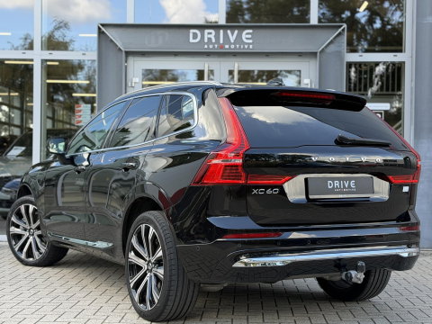 Volvo XC60 2.0 T8 455PK Plug-in hybrid AWD Ultimate Bright Pano|Luchtvering|Ventilatie|Pilot||H/K|HUD|Trekhaak|21"