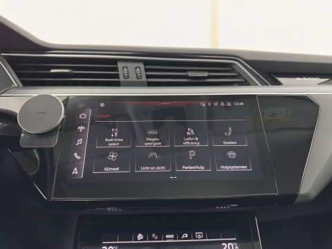 Audi e-tron 55 quattro Advanced edition 95 kWh [3-Fase-11kW] (INCL-BTW) Aut.*FULL-LED | DIGI-COCKPIT | KEYLESS | MEMORY-PACK | CAMERA | NAVI-FULLMAP | SHIFTPADDLES | DAB+ | HEATED-COMFORTSEATS | CRUISE | DRIVE-SELECT | 20''ALU*