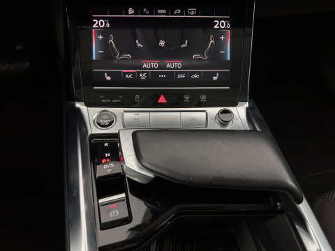 Audi e-tron 55 quattro Advanced edition 95 kWh [3-Fase-11kW] (INCL-BTW) Aut.*FULL-LED | DIGI-COCKPIT | KEYLESS | MEMORY-PACK | CAMERA | NAVI-FULLMAP | SHIFTPADDLES | DAB+ | HEATED-COMFORTSEATS | CRUISE | DRIVE-SELECT | 20''ALU*