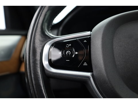 Volvo XC90 2.0 T8 Twin Engine AWD Inscription Full option | Luchtvering | B&W audio | Massage |  360 cam | HUD | Trekhaak |