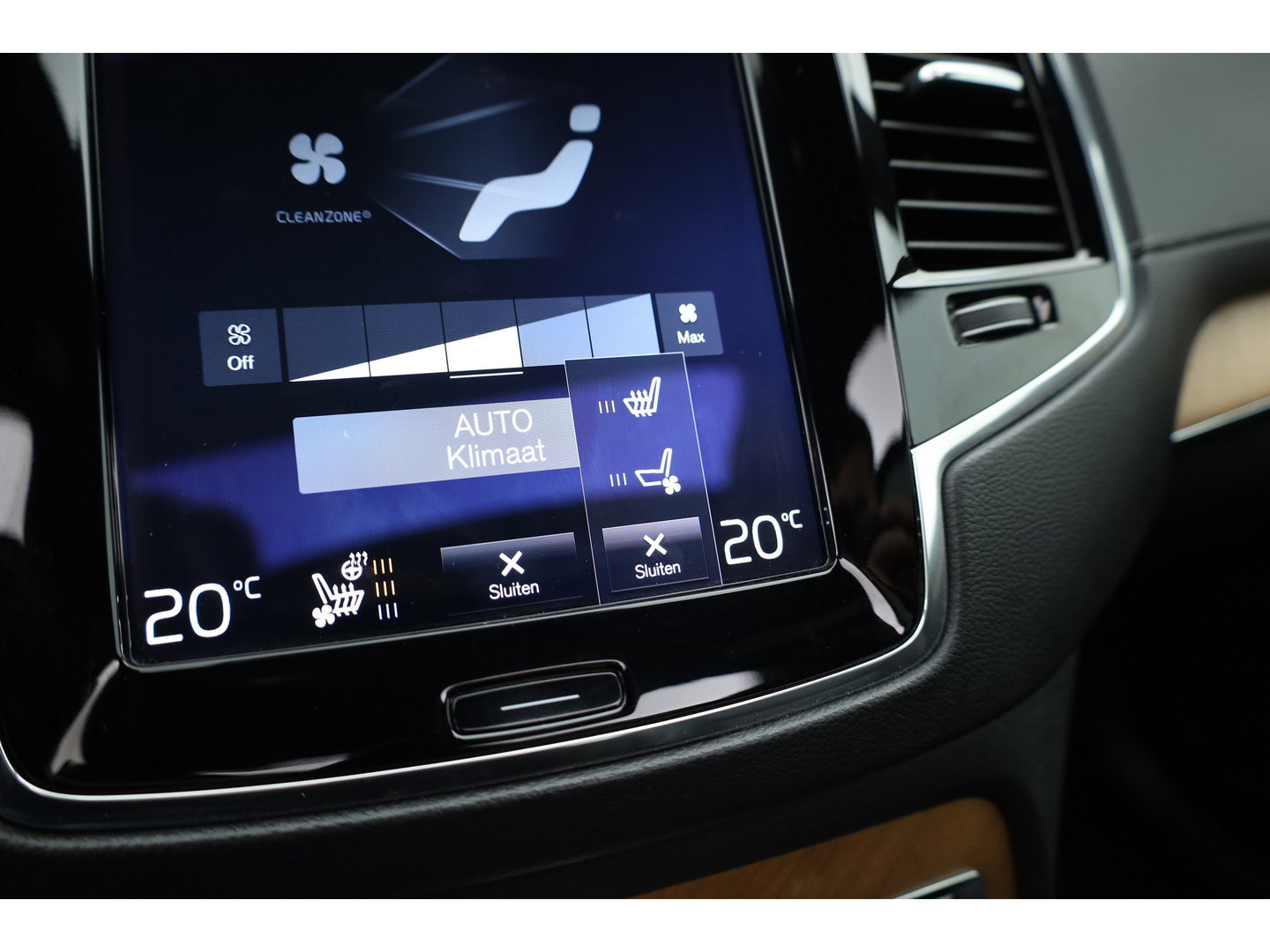 Volvo XC90 2.0 T8 Twin Engine AWD Inscription Full option | Luchtvering | B&W audio | Massage |  360 cam | HUD | Trekhaak |