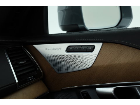 Volvo XC90 2.0 T8 Twin Engine AWD Inscription Full option | Luchtvering | B&W audio | Massage |  360 cam | HUD | Trekhaak |