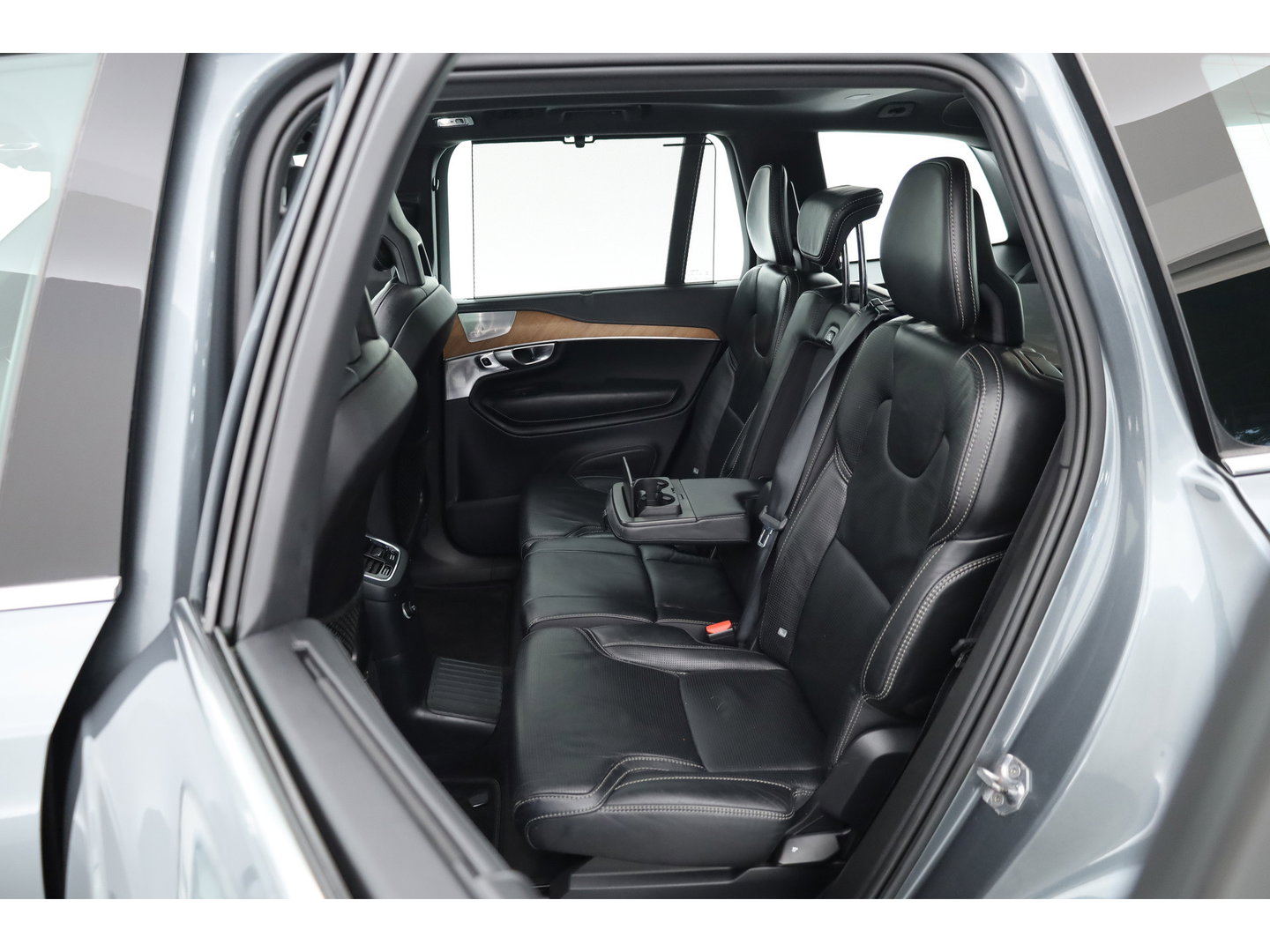 Volvo XC90 2.0 T8 Twin Engine AWD Inscription Full option | Luchtvering | B&W audio | Massage |  360 cam | HUD | Trekhaak |