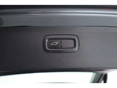 Volvo XC90 2.0 T8 Twin Engine AWD Inscription Full option | Luchtvering | B&W audio | Massage |  360 cam | HUD | Trekhaak |