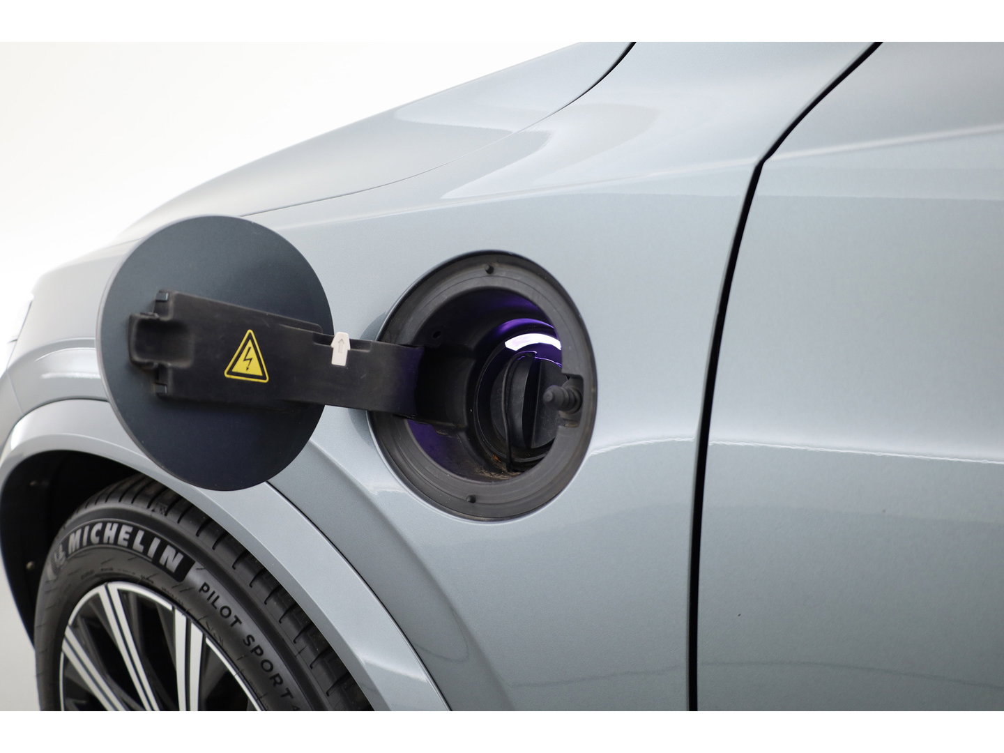 Volvo XC90 2.0 T8 Twin Engine AWD Inscription Full option | Luchtvering | B&W audio | Massage |  360 cam | HUD | Trekhaak |