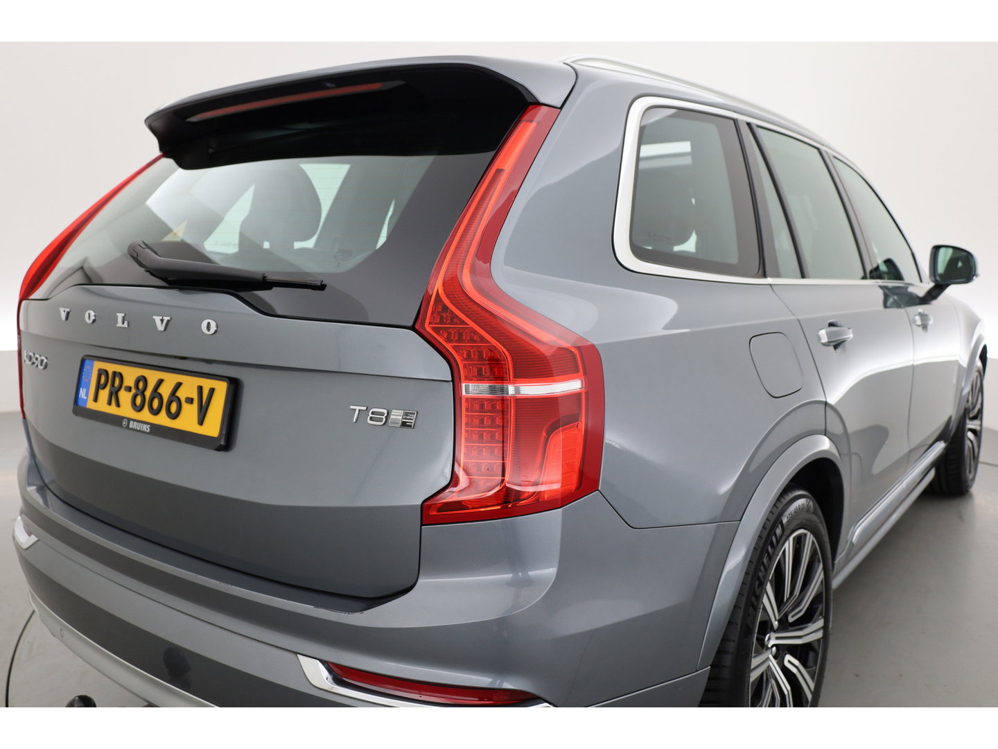 Volvo XC90 2.0 T8 Twin Engine AWD Inscription Full option | Luchtvering | B&W audio | Massage |  360 cam | HUD | Trekhaak |