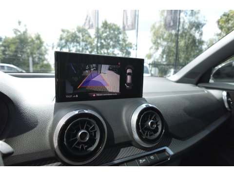 Audi Q2 35 TFSI S 2X S-LINE Edition PANO KEYLESS MATRIX