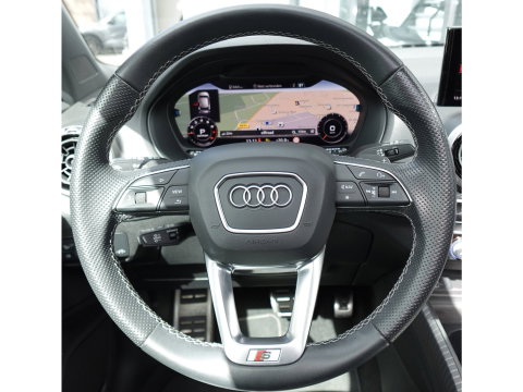 Audi Q2 35 TFSI S 2X S-LINE Edition PANO KEYLESS MATRIX