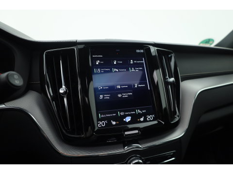 Volvo XC60 2.0 T8 390 PK Twin Engine AWD R-Design | Luchtvering | Heico | Acantara | Trekhaak | HUD | 360 camera | BTW |