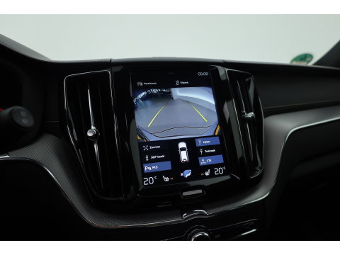 Volvo XC60 2.0 T8 390 PK Twin Engine AWD R-Design | Luchtvering | Heico | Acantara | Trekhaak | HUD | 360 camera | BTW |