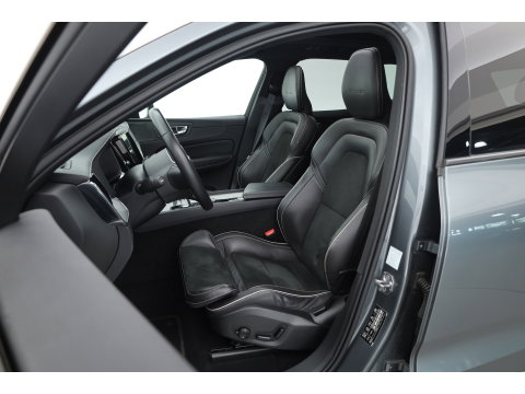 Volvo XC60 2.0 T8 390 PK Twin Engine AWD R-Design | Luchtvering | Heico | Acantara | Trekhaak | HUD | 360 camera | BTW |