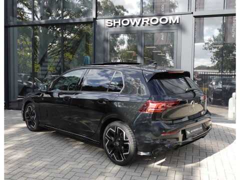 Volkswagen Golf 1.5 eTSI R-Line Edition PANO HUD KEYLESS