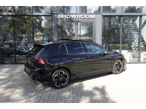 Volkswagen Golf 1.5 eTSI R-Line Edition PANO HUD KEYLESS