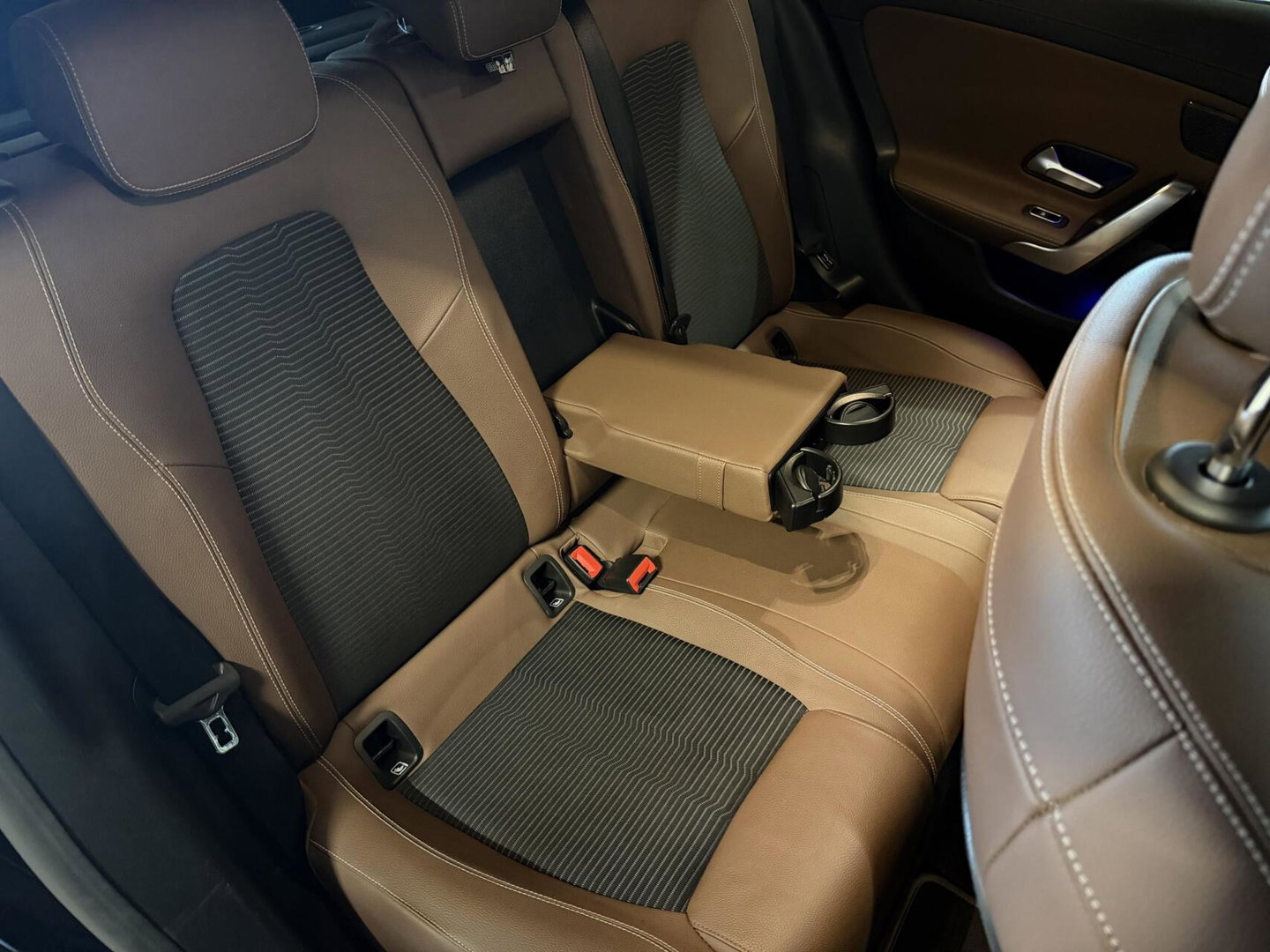 Mercedes-Benz CLA Shooting Brake 200 Pano Sfeer Trekhaak