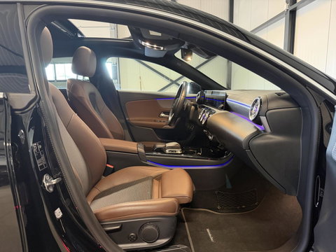 Mercedes-Benz CLA Shooting Brake 200 Pano Sfeer Trekhaak