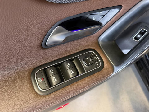Mercedes-Benz CLA Shooting Brake 200 Pano Sfeer Trekhaak