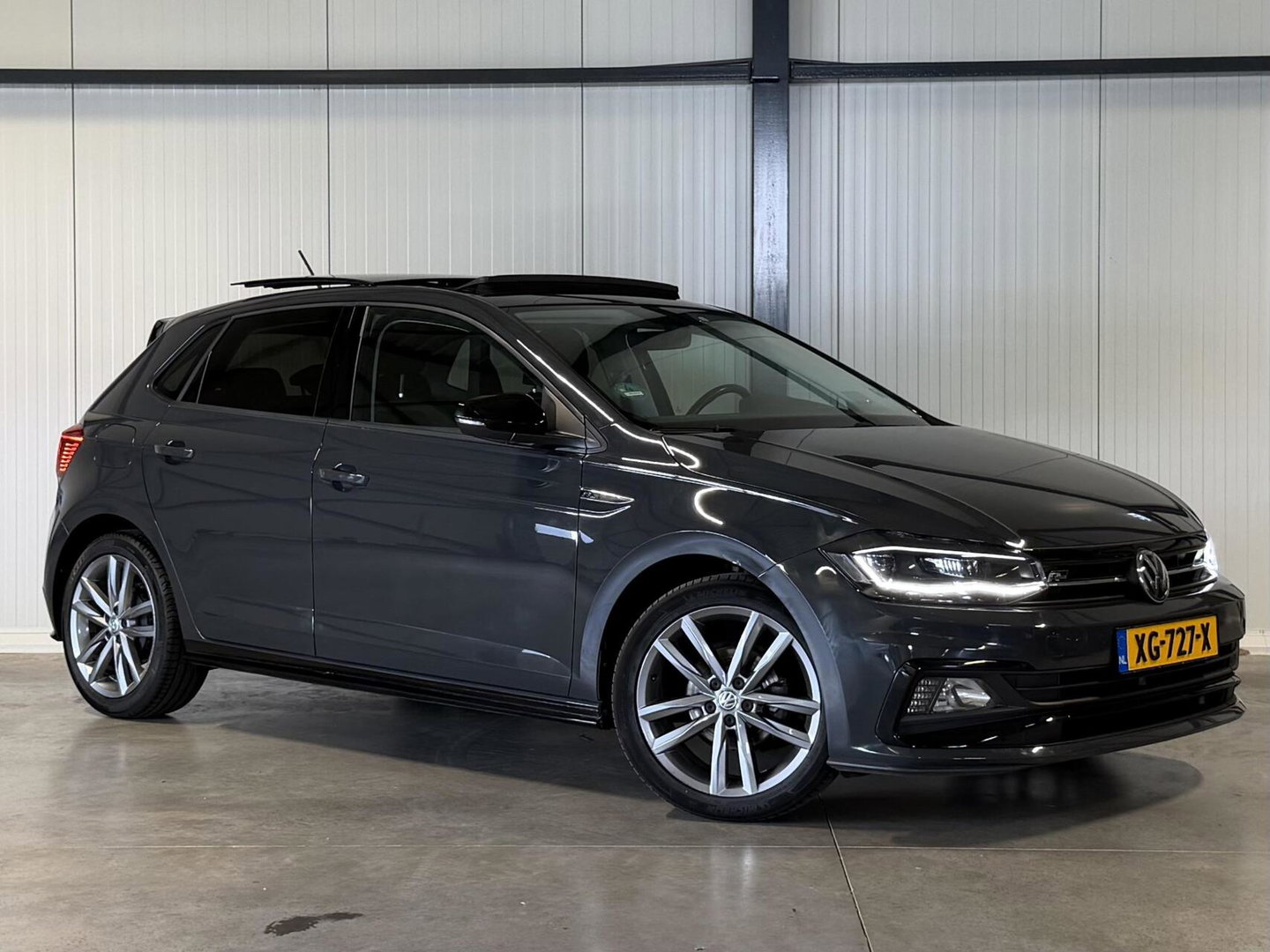Volkswagen Polo 1.0 TSI R-line Pano Camera Beats Trekhaak