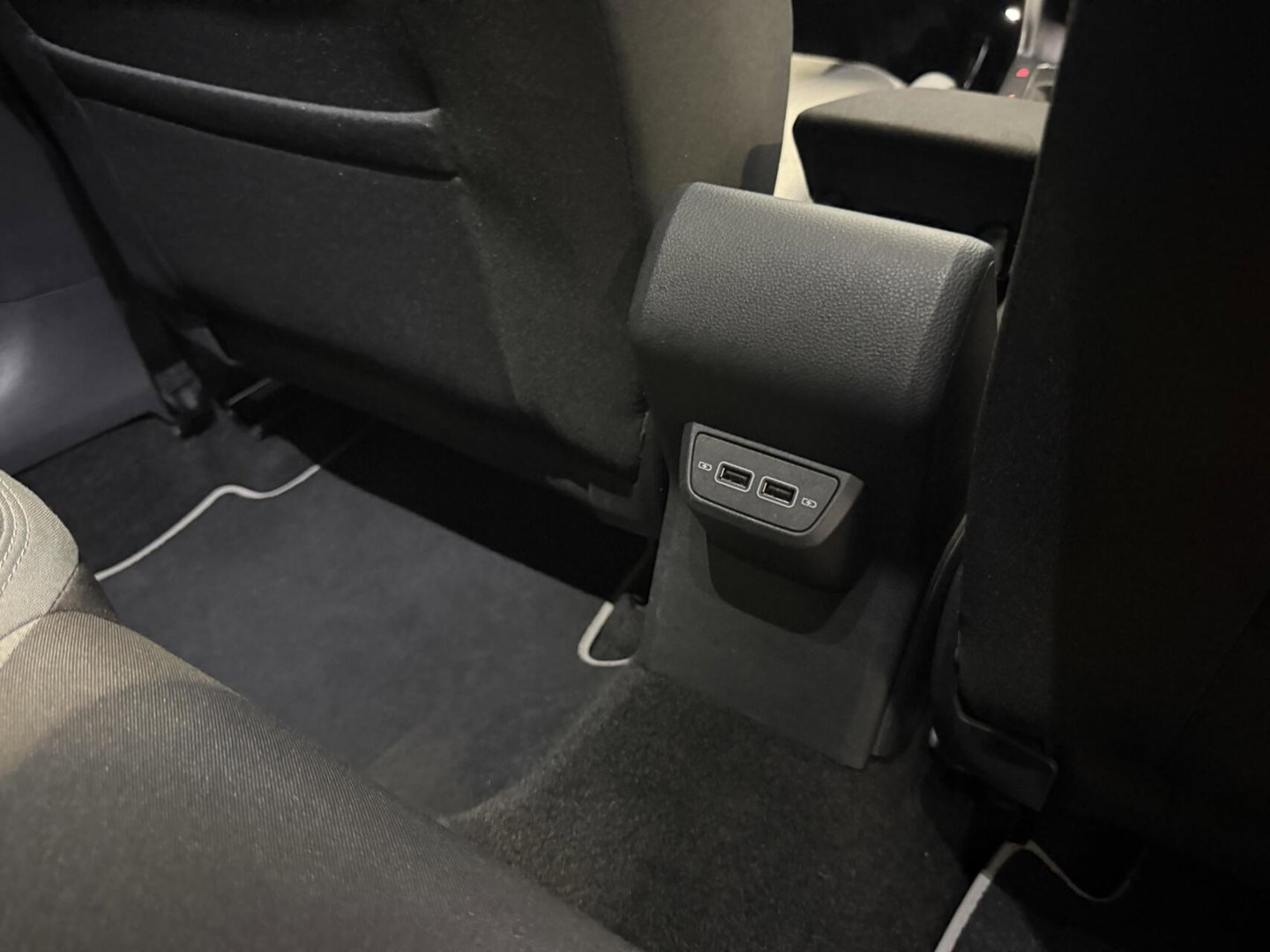 Volkswagen Polo 1.0 TSI R-line Pano Camera Beats Trekhaak