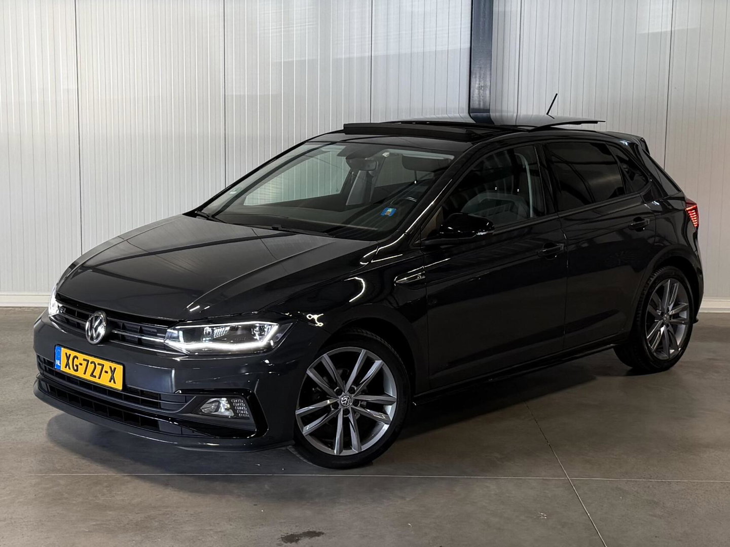 Volkswagen Polo 1.0 TSI R-line Pano Camera Beats Trekhaak