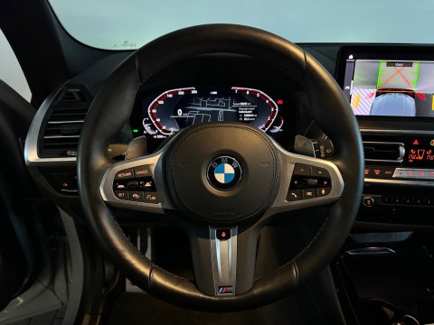 BMW X3 XDrive30i High Executive Pano|Keyless|Memory|HuD|Sfeer