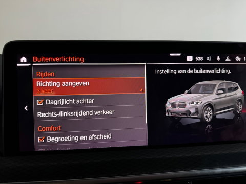 BMW X3 XDrive30i High Executive Pano|Keyless|Memory|HuD|Sfeer